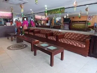 **  The Trend Hotel Malacca Malesia